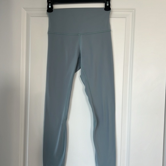 Lululemon Align High-Rise Pant 25” in Blue Cast, size 4 - Picture 5 of 7